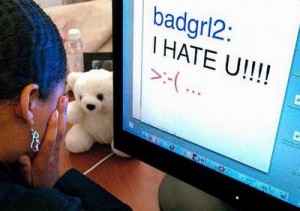peligros  redes sociales cyberbullying