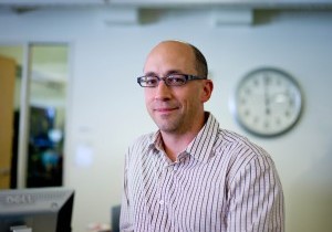 CEO de Twitter sobre censura: Tenemos que cumplir las leyes locales