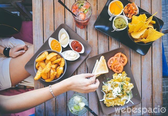 primera cita comida en festivales