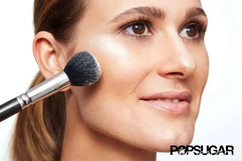 exageracion-de-brillo-en-el-rostro