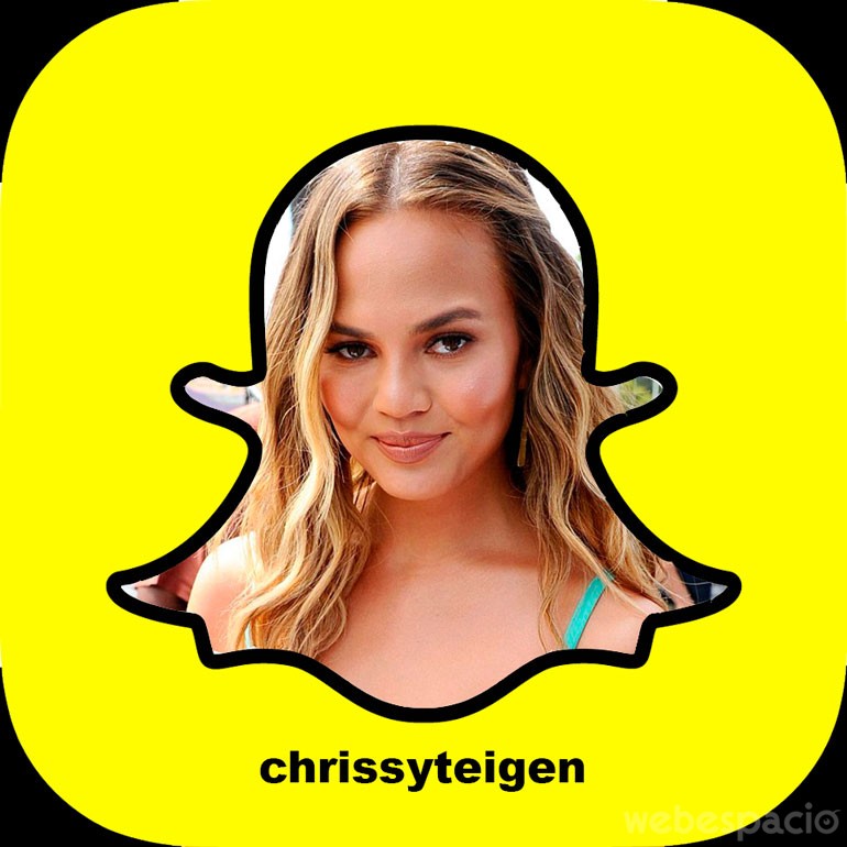 chrissy-teigen-snapchat