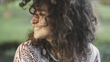 frizz del cabello